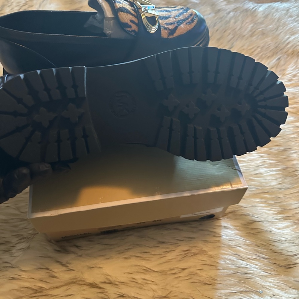 Michael Kors Women's Parker Loafer Marigold Tiger Print Leather Chunky Size 8 - Picture 3 of 5